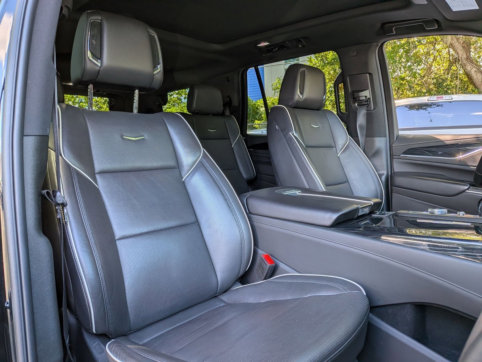 Used 2024 Cadillac Escalade Sport RWD image 20