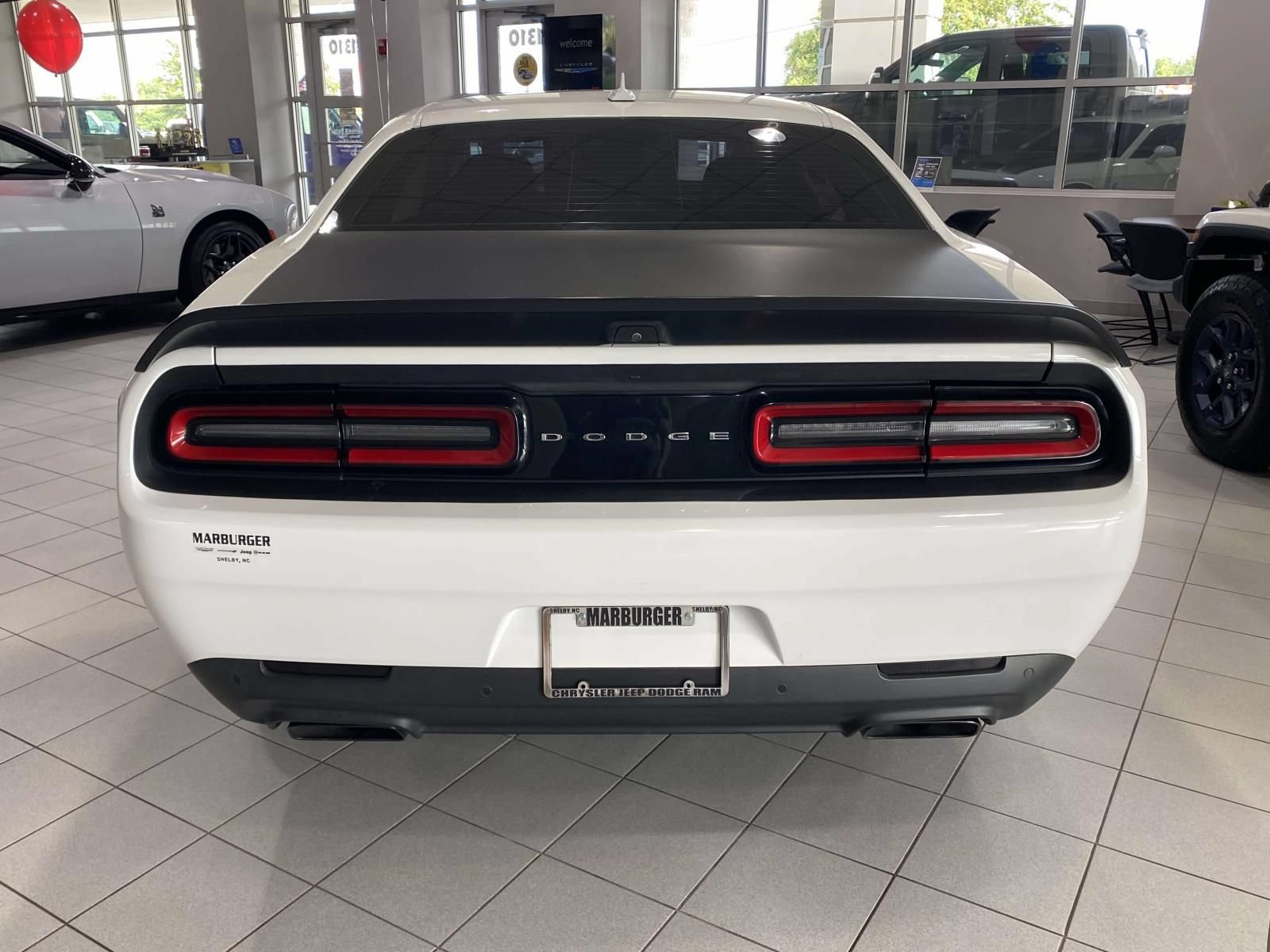 Used 2023 Dodge Challenger SRT Hellcat RWD image 6