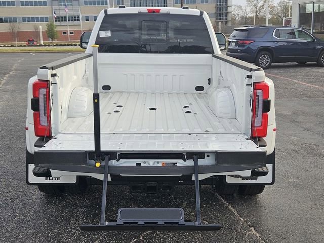 New 2026 Ford F450 Platinum w/ Platinum Plus Package AWD/4WD image 11