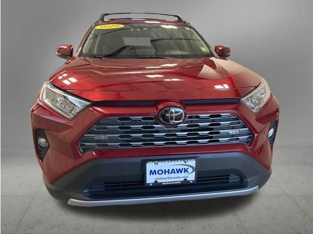 Used 2019 Toyota RAV4 Limited AWD/4WD image 2
