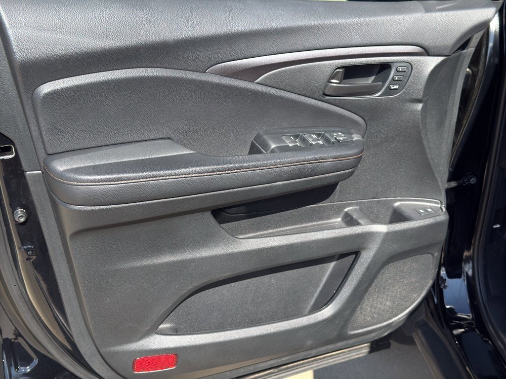 Used 2023 Honda Passport TrailSport image 9