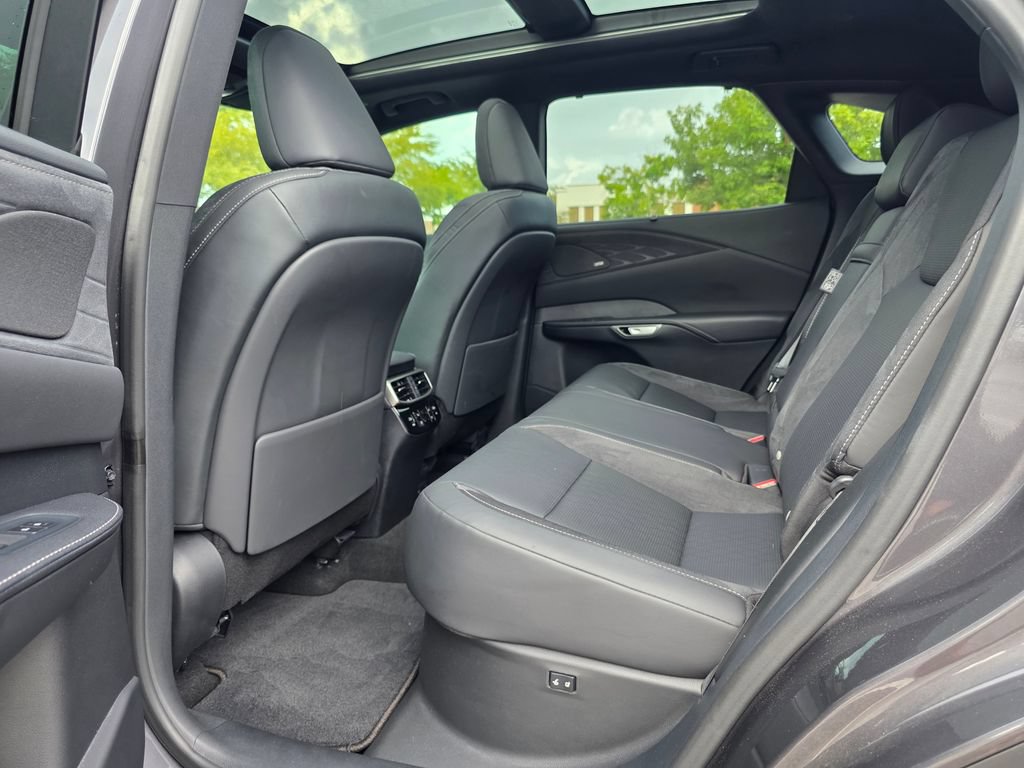 Used 2024 Lexus RX 350 AWD w/ Convenience Package image 32