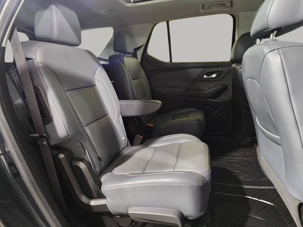 Used 2019 Chevrolet Traverse LT w/ LT Premium Package AWD/4WD image 33