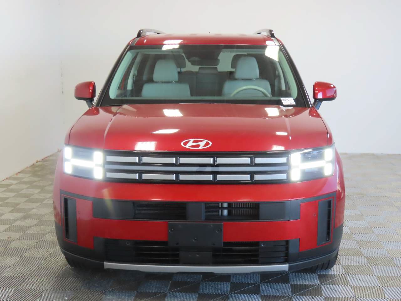Used 2024 Hyundai Santa Fe SEL FWD image 2