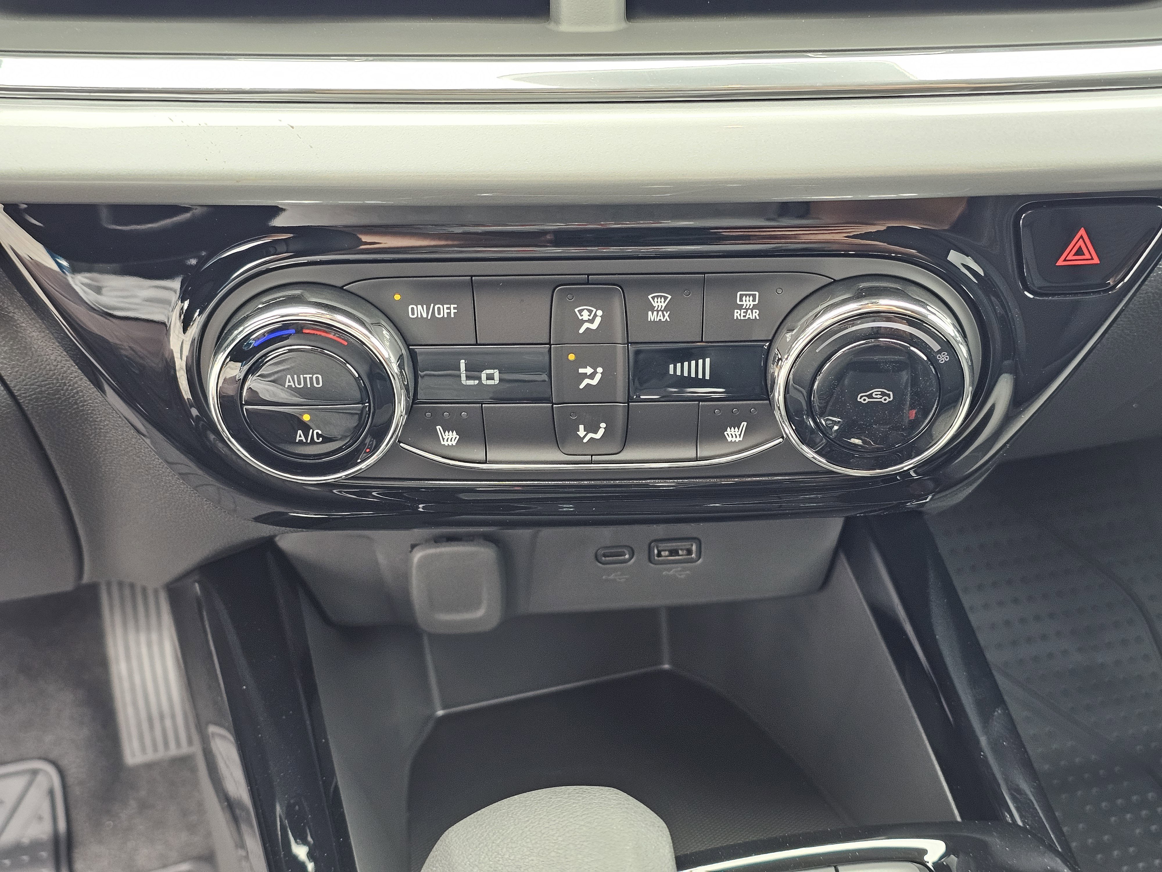 New 2026 Chevrolet Trax LT w/ Driver Confidence Package FWD image 30