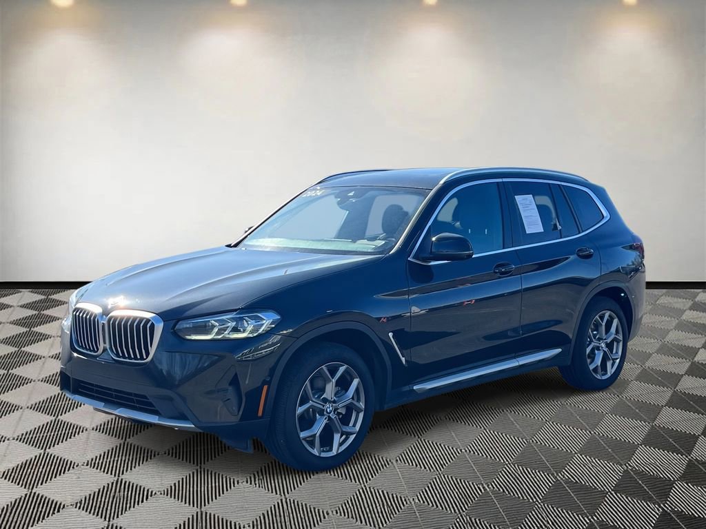 Used 2024 BMW X3 sDrive30i w/ Premium Package image 7
