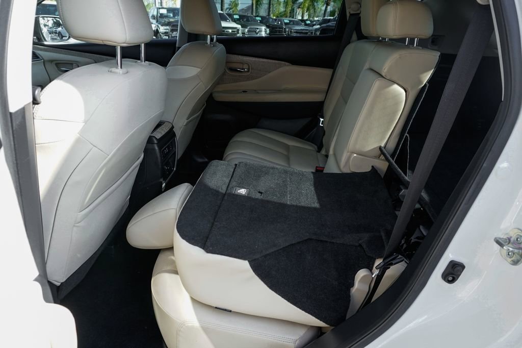 Used 2020 Nissan Murano SL w/ Moonroof Package FWD image 37
