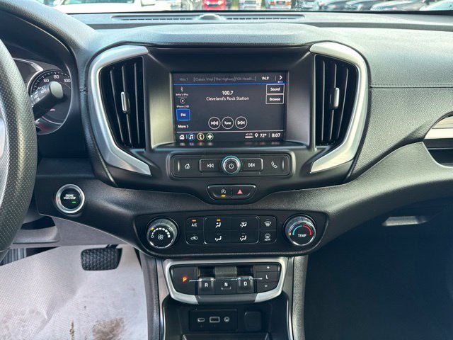 Used 2024 GMC Terrain SLE AWD/4WD image 14