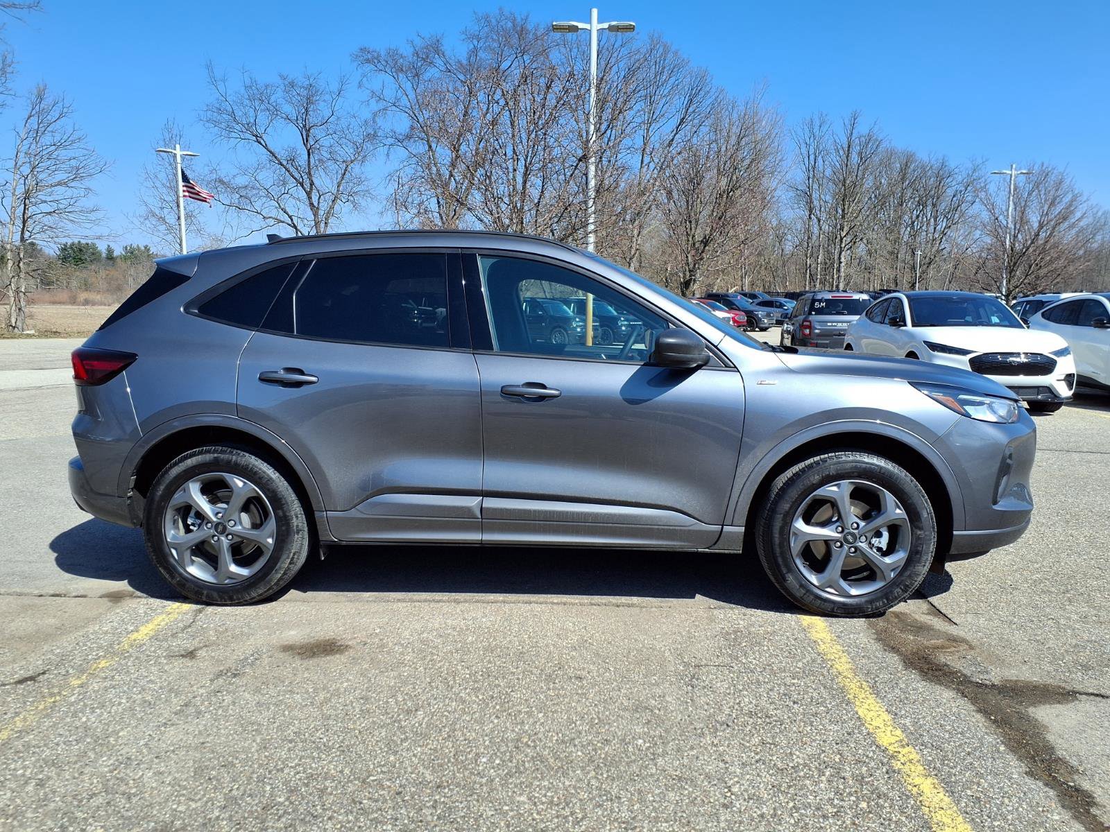 Certified 2024 Ford Escape ST-Line w/ Tech Pack #1 image 9