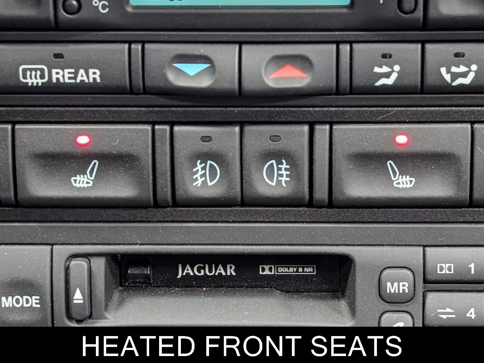 Used 2001 Jaguar XKR Convertible image 32