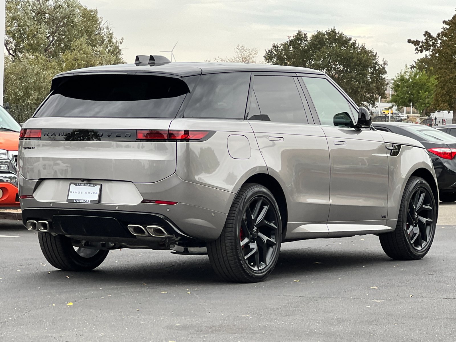 New 2026 Land Rover Range Rover Sport Dynamic SE AWD/4WD image 6
