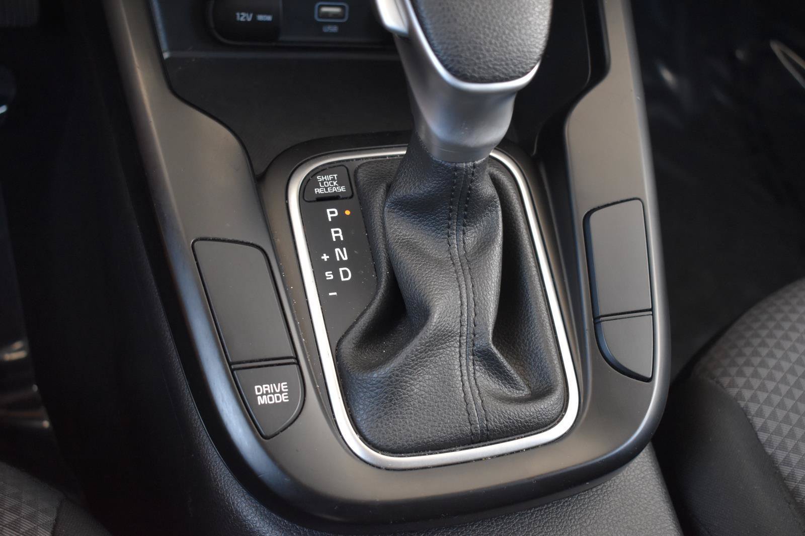 Used 2024 Kia Soul LX w/ Option Group 015 FWD image 10
