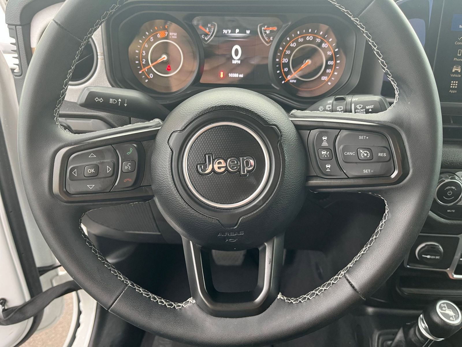 Used 2025 Jeep Wrangler Sport S image 27
