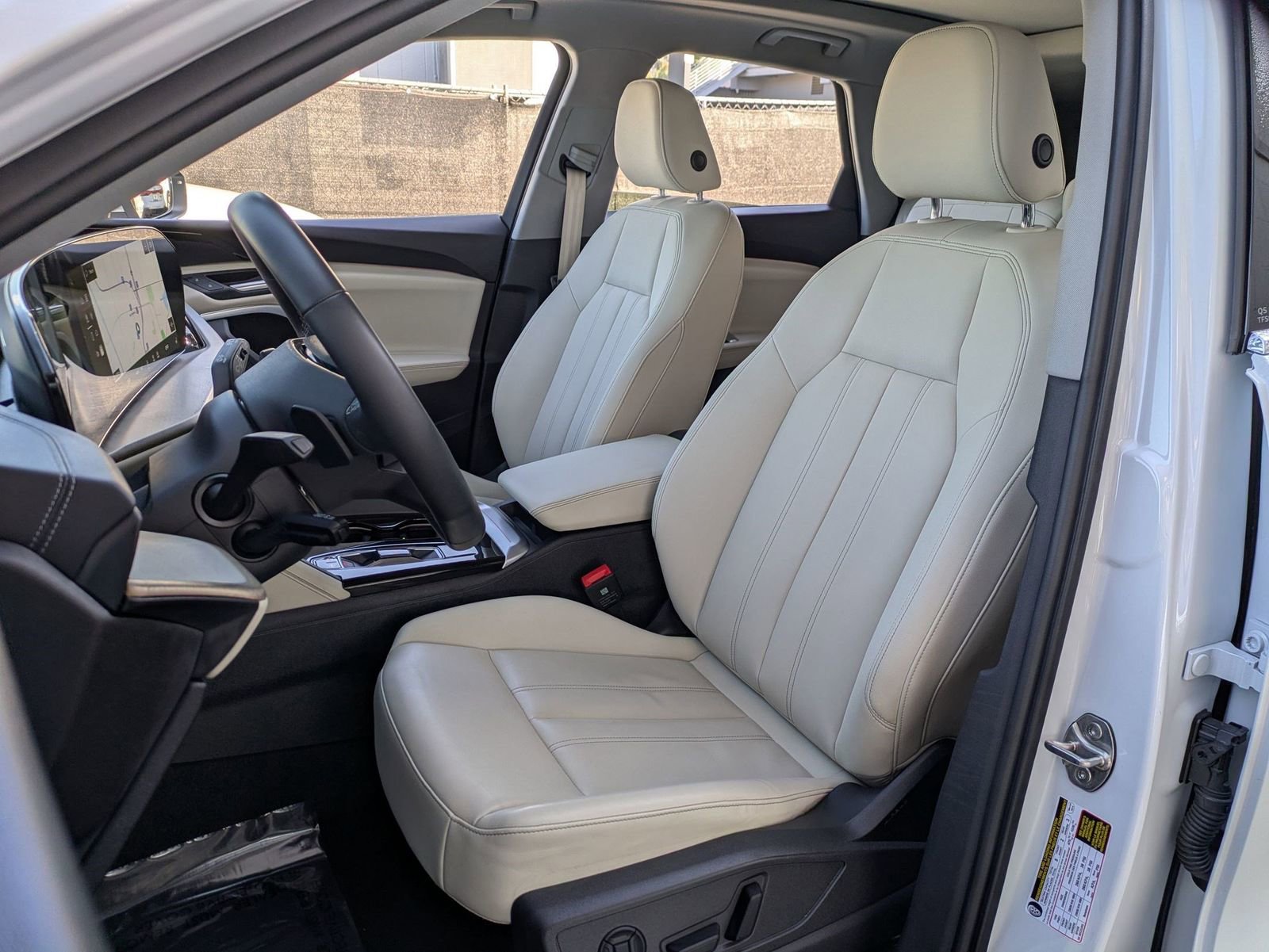 Used 2025 Audi Q5 Premium w/ Convenience Package image 30