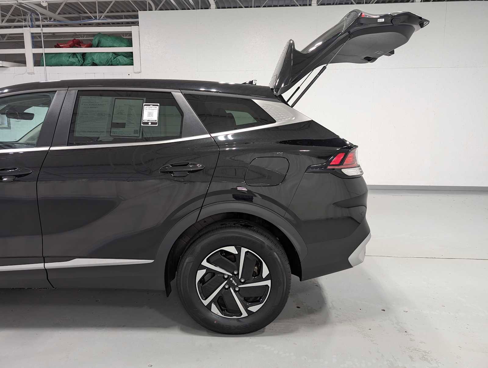 Certified 2023 Kia Sportage LX image 10