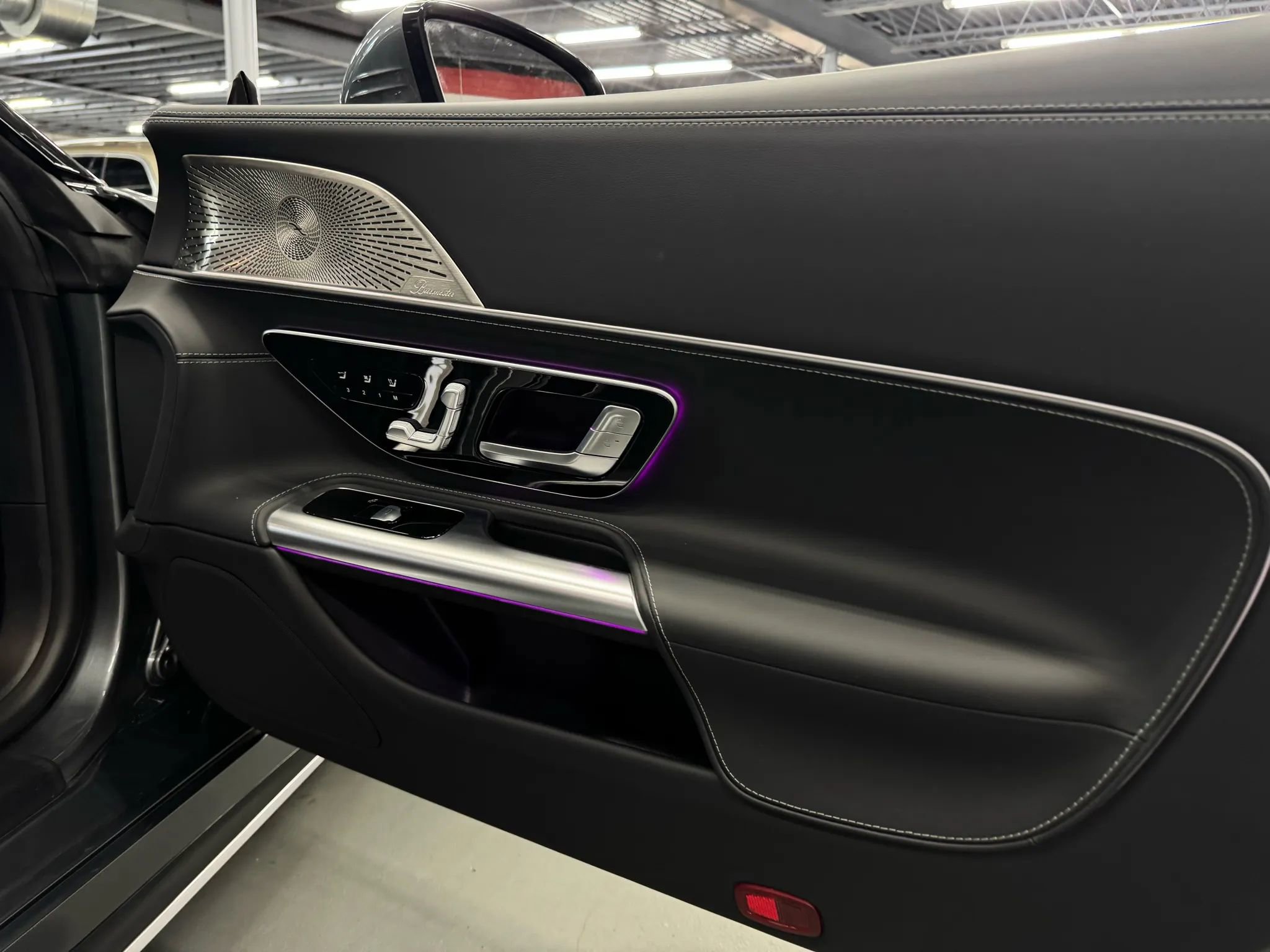 Used 2023 Mercedes-Benz SL 43 AMG w/ Driver Assistance Package image 24