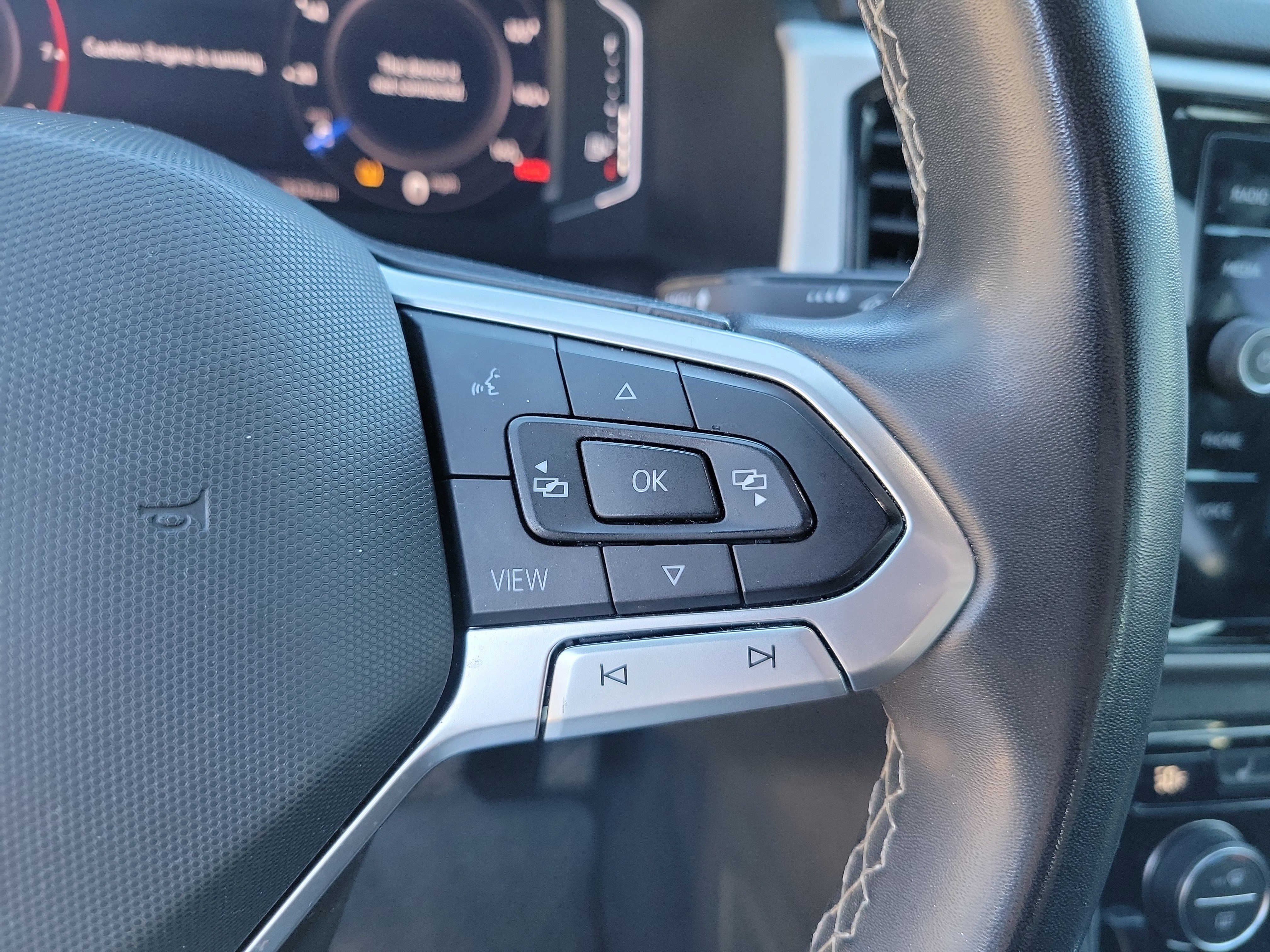 Used 2023 Volkswagen Atlas Cross Sport SE w/ Black Wheel Package image 13