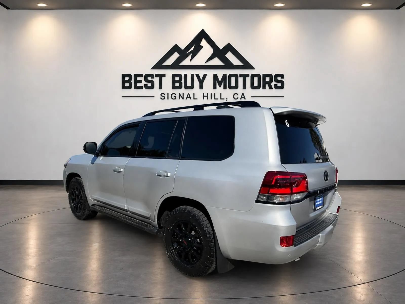 Used 2017 Toyota Land Cruiser AWD/4WD image 8