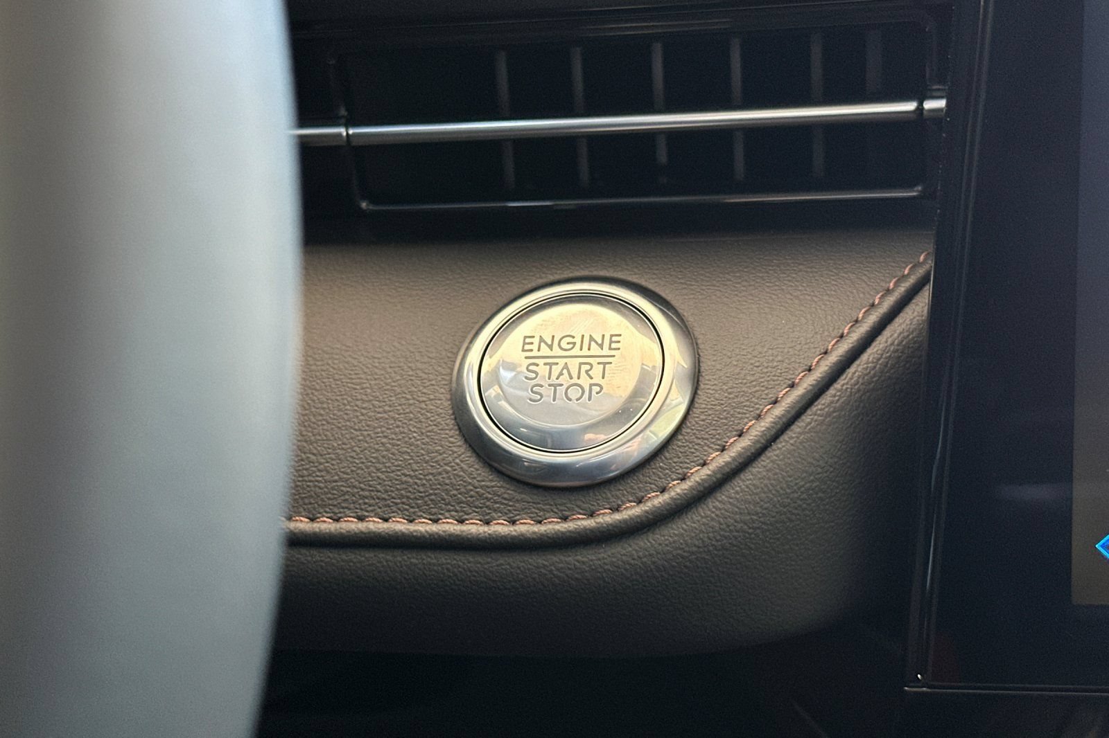 New 2026 Lincoln Nautilus Reserve AWD/4WD image 22