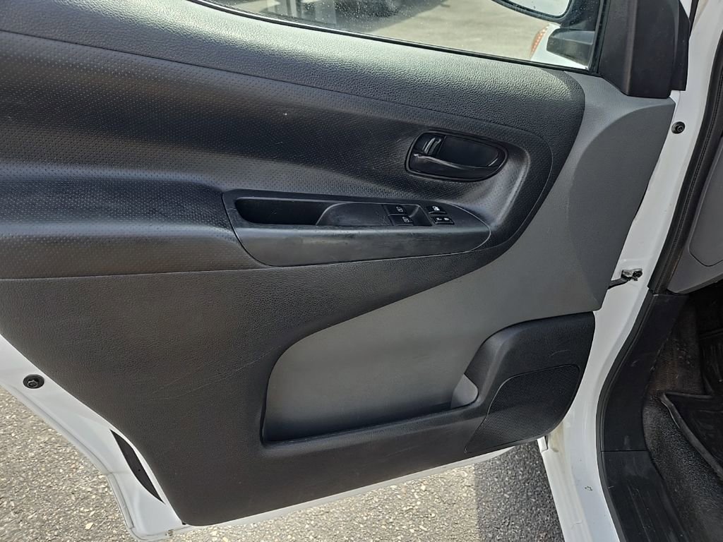 Used 2021 Nissan NV200 S w/ Back Door Glass Package image 9