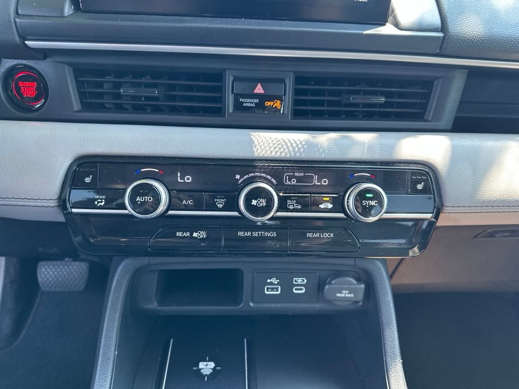 Certified 2025 Honda Pilot Touring image 28