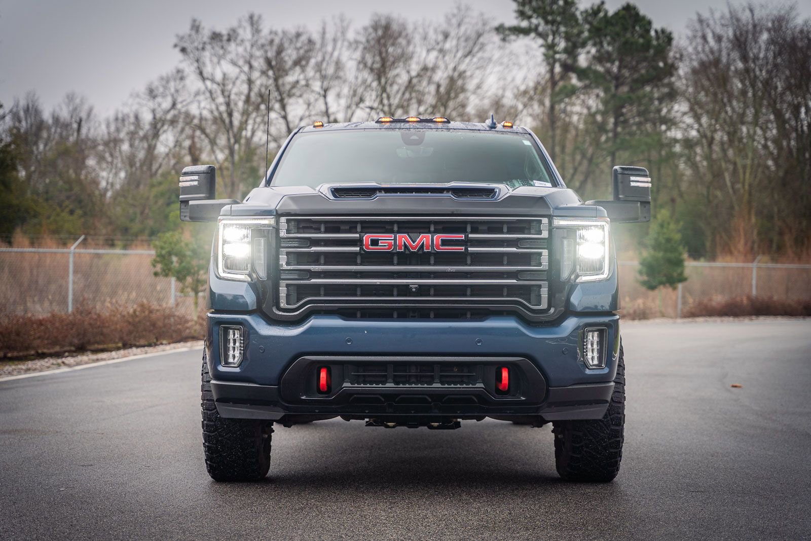 Used 2021 GMC Sierra 2500 AT4 w/ AT4 Premium Plus Package image 2