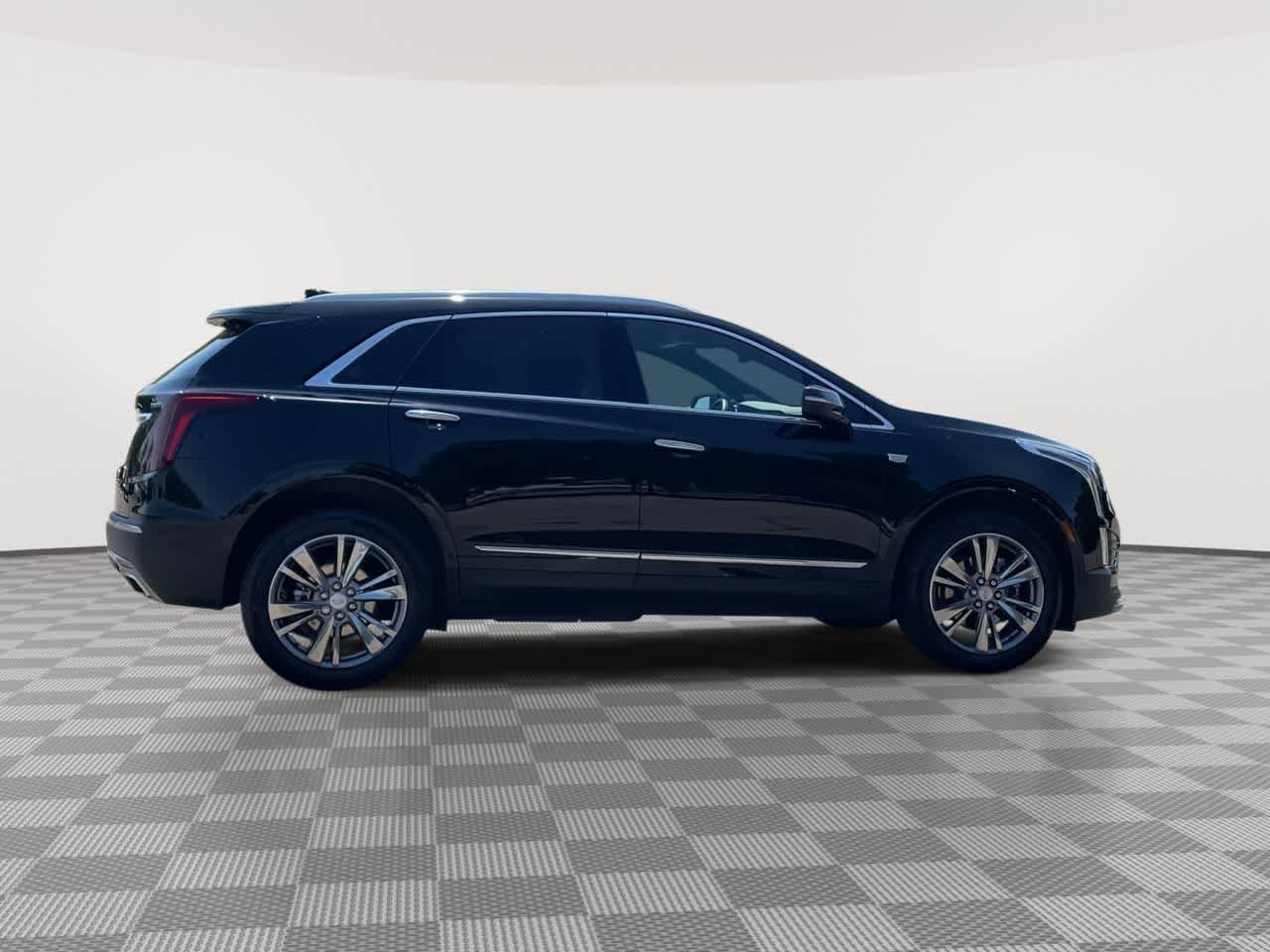 Used 2025 Cadillac XT5 Premium Luxury AWD/4WD image 9
