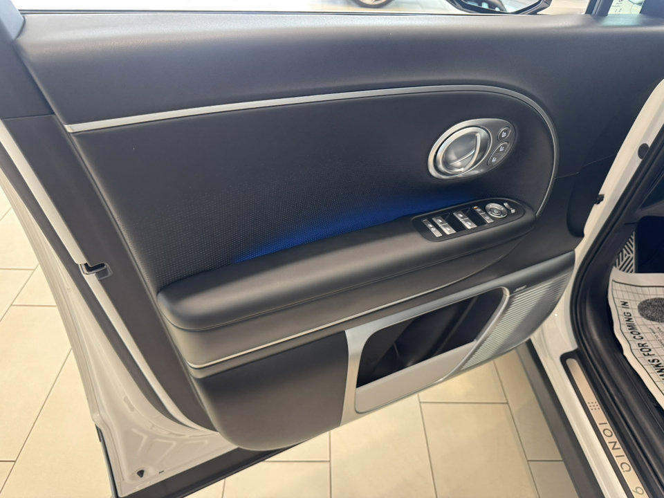 New 2026 Hyundai Ioniq 9 Calligraphy image 10