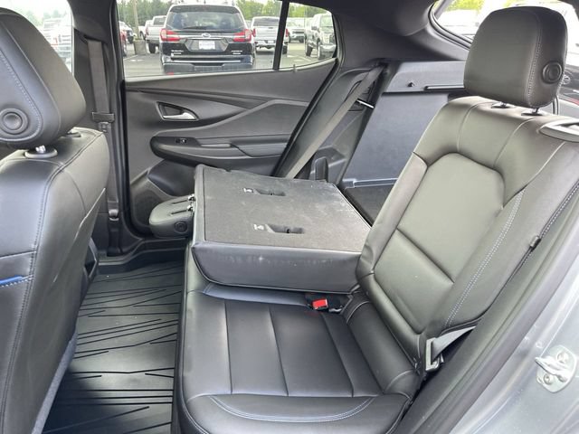 Used 2025 Buick Envista Sport Touring w/ Convenience I Package FWD image 21