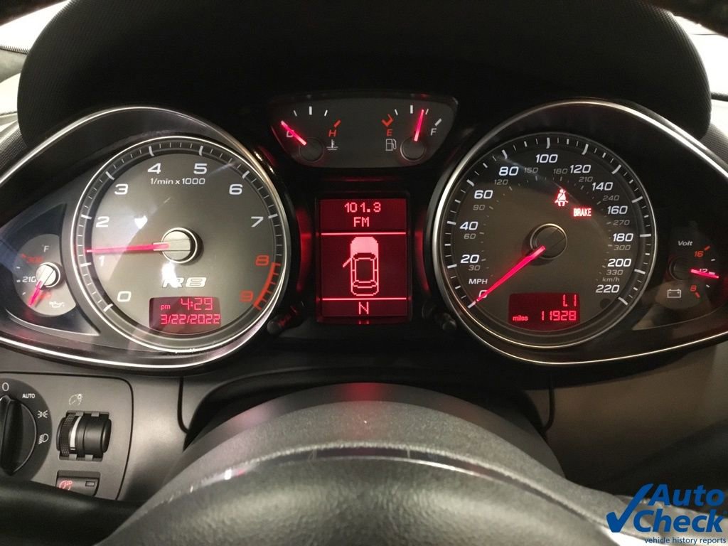 Used 2008 Audi R8 V8 image 32