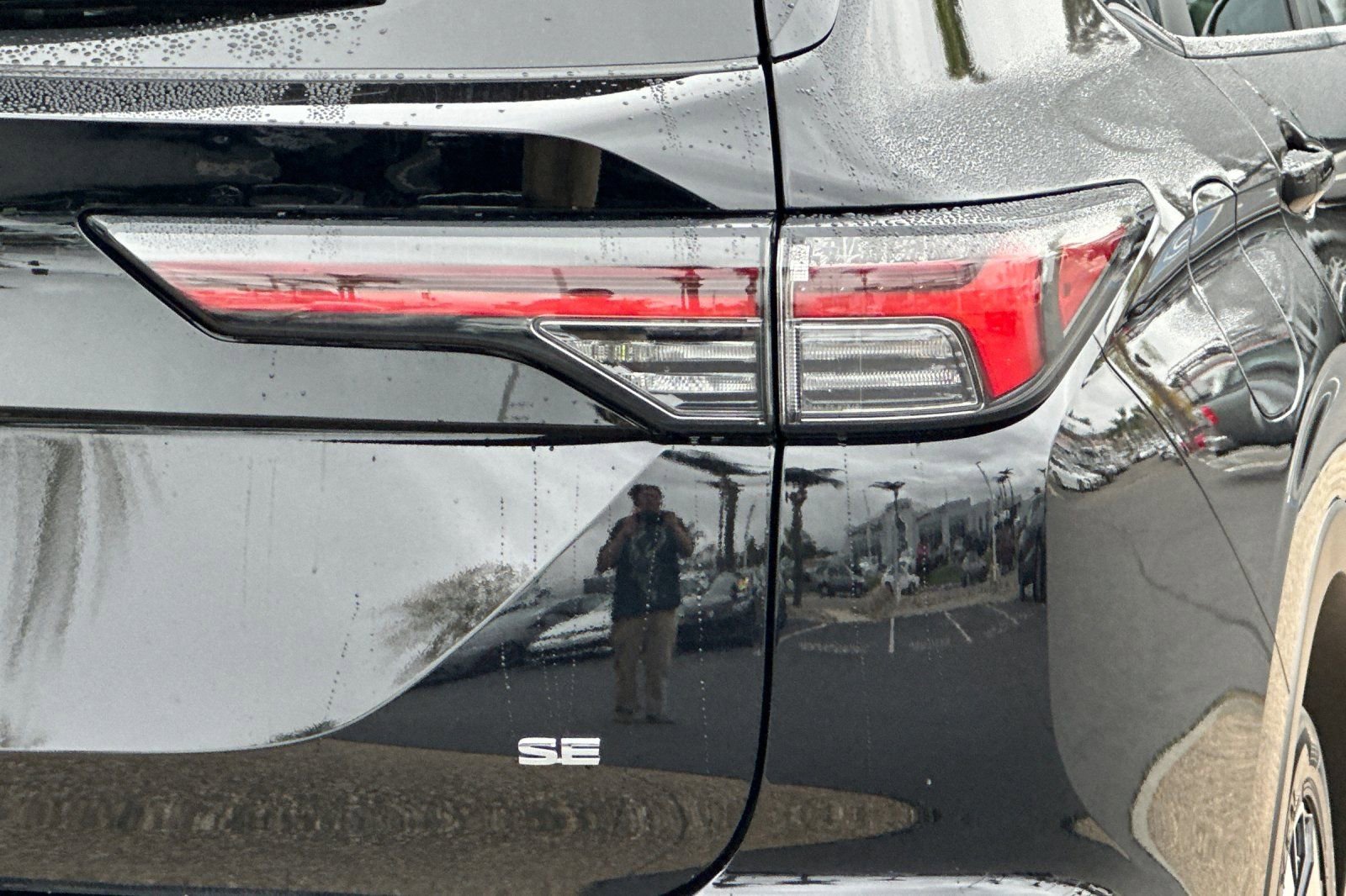 New 2025 Mitsubishi Outlander SE image 28