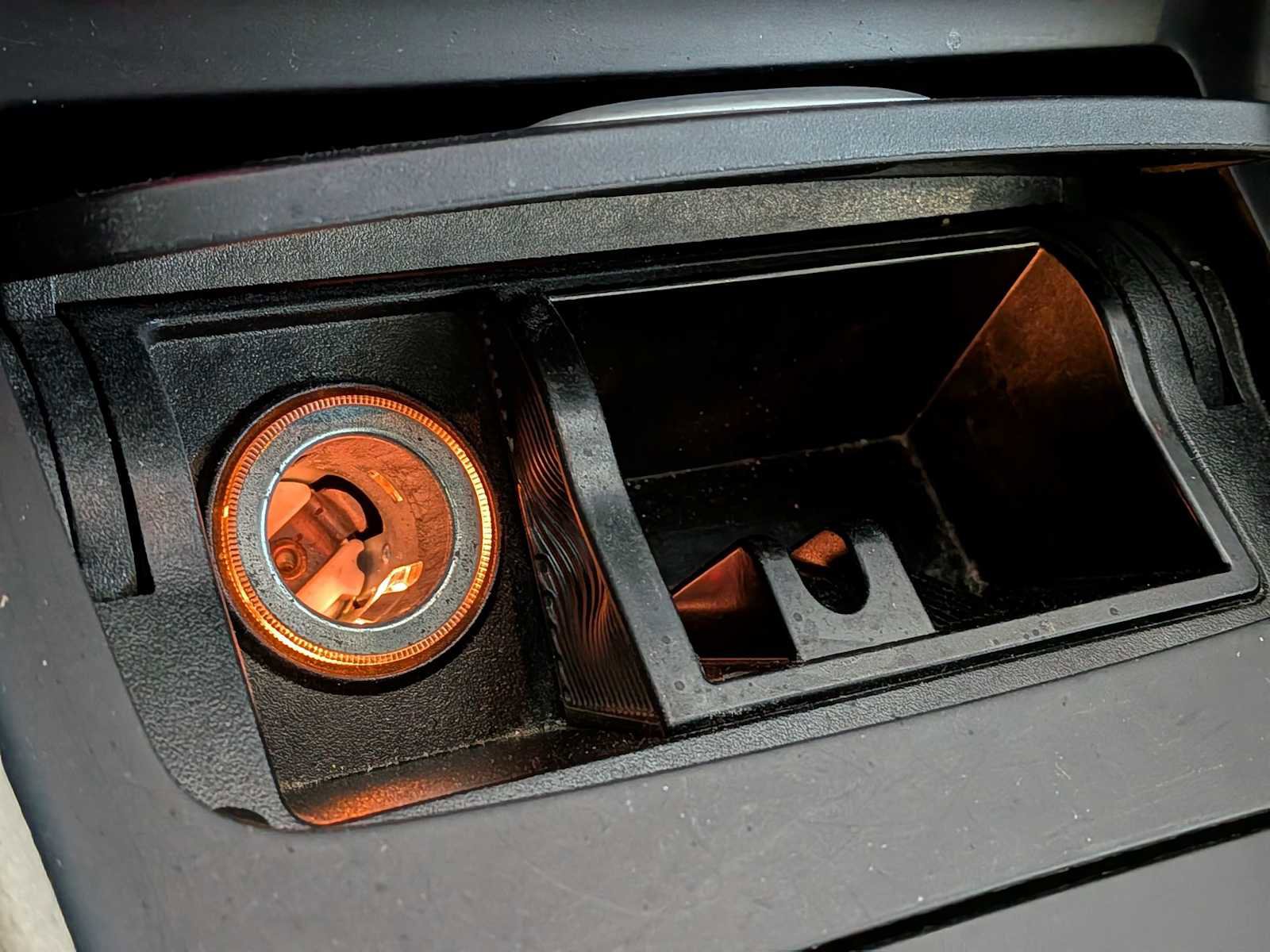 Used 2015 Mercedes-Benz CLA 250 image 28