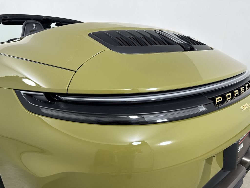 New 2026 Porsche 911 GTS image 18