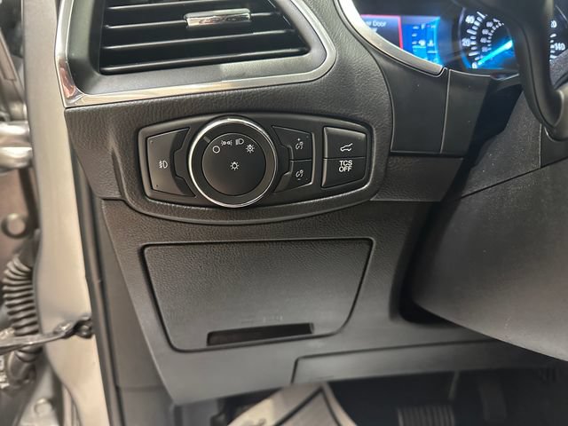 Certified 2021 Ford Edge Titanium AWD/4WD image 18