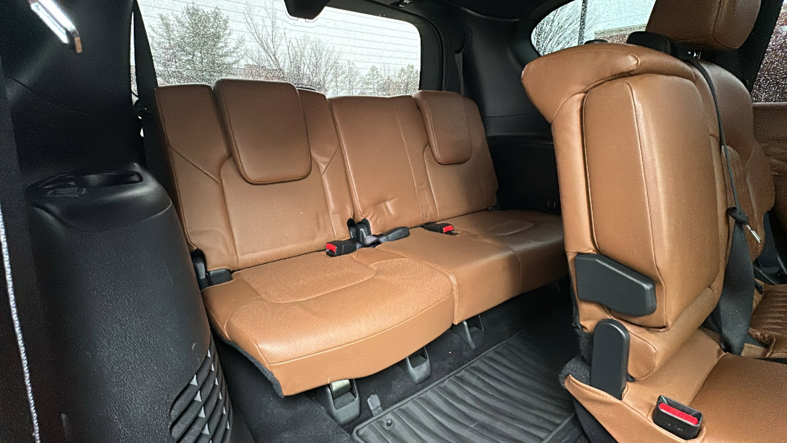 Used 2022 INFINITI QX80 Sensory image 29