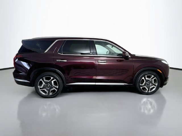 Used 2024 Hyundai Palisade Limited FWD image 11