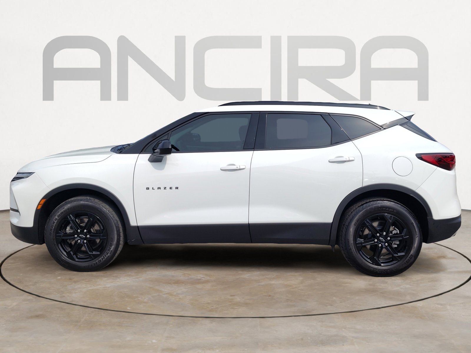 Used 2023 Chevrolet Blazer LT w/ Convenience Package FWD image 11