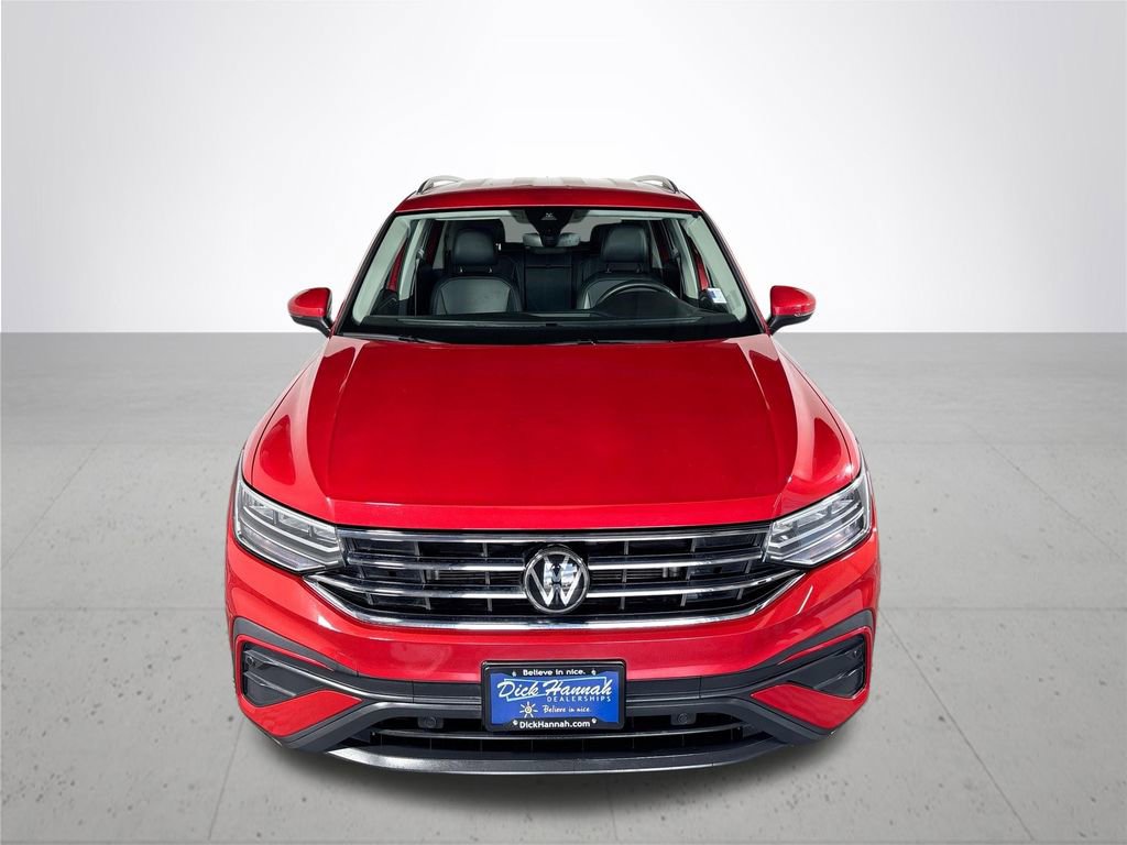 Certified 2023 Volkswagen Tiguan SE image 3