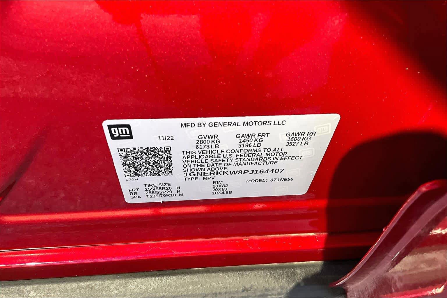 Used 2023 Chevrolet Traverse Premier FWD image 36