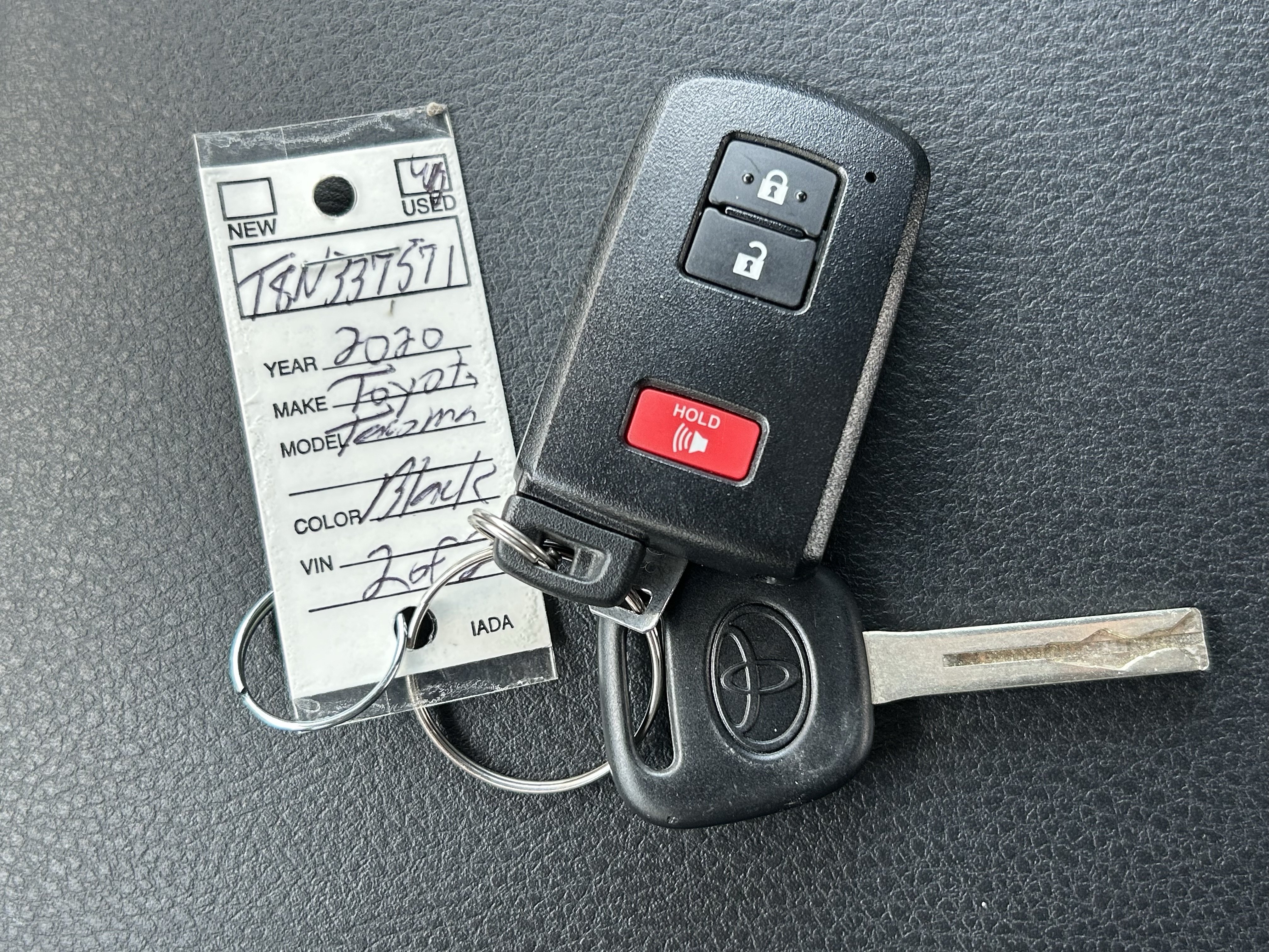 Certified 2020 Toyota Tacoma TRD Off-Road AWD/4WD image 33