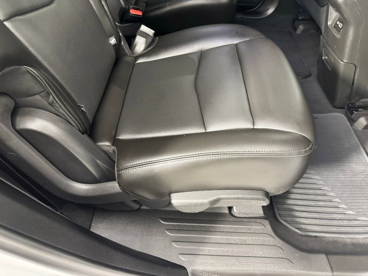 Used 2024 Cadillac XT6 Premium Luxury w/ Technology Package image 32