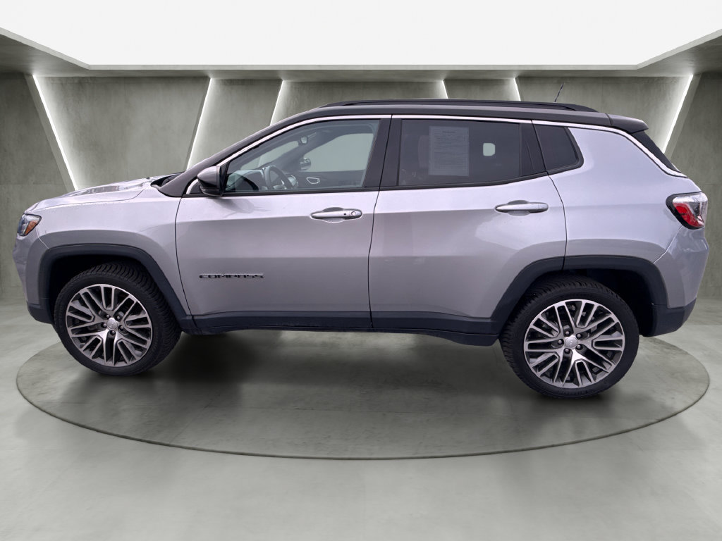 Used 2023 Jeep Compass Limited w/ Elite Group AWD/4WD image 6