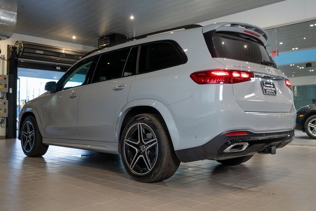 New 2026 Mercedes-Benz GLS 450 4MATIC image 4