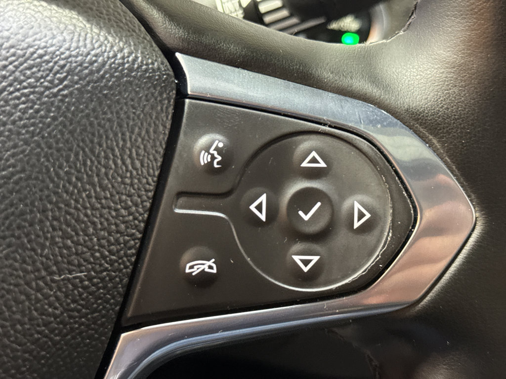 Used 2023 Chevrolet Traverse Premier image 26