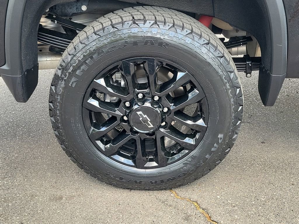 Used 2026 Chevrolet Silverado 3500 LT w/ Trail Boss Package AWD/4WD image 7