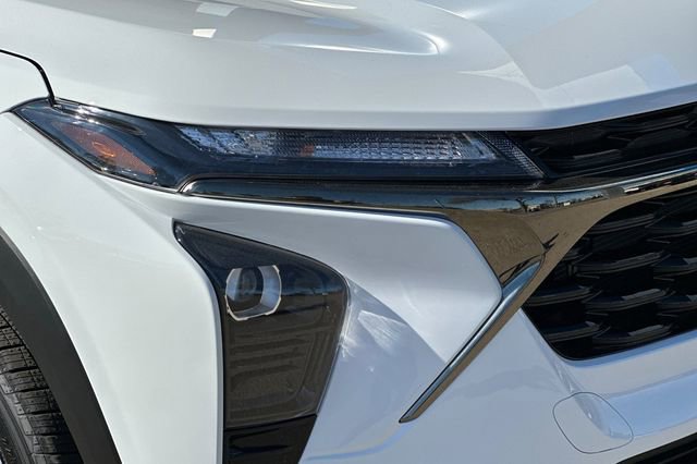 New 2026 Chevrolet Trax RS w/ Sunroof Package image 33