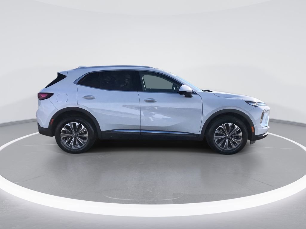 Used 2025 Buick Envision Preferred image 9