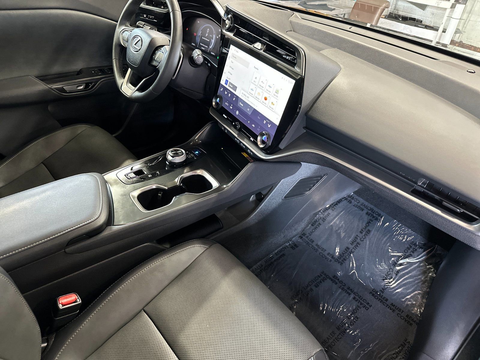 Used 2024 Lexus RZ 300e Premium w/ Technology Package image 18