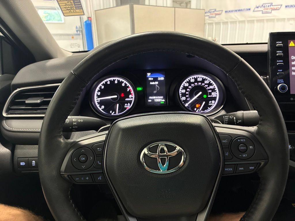 Used 2024 Toyota Camry SE w/ Cold Weather Package FWD image 17