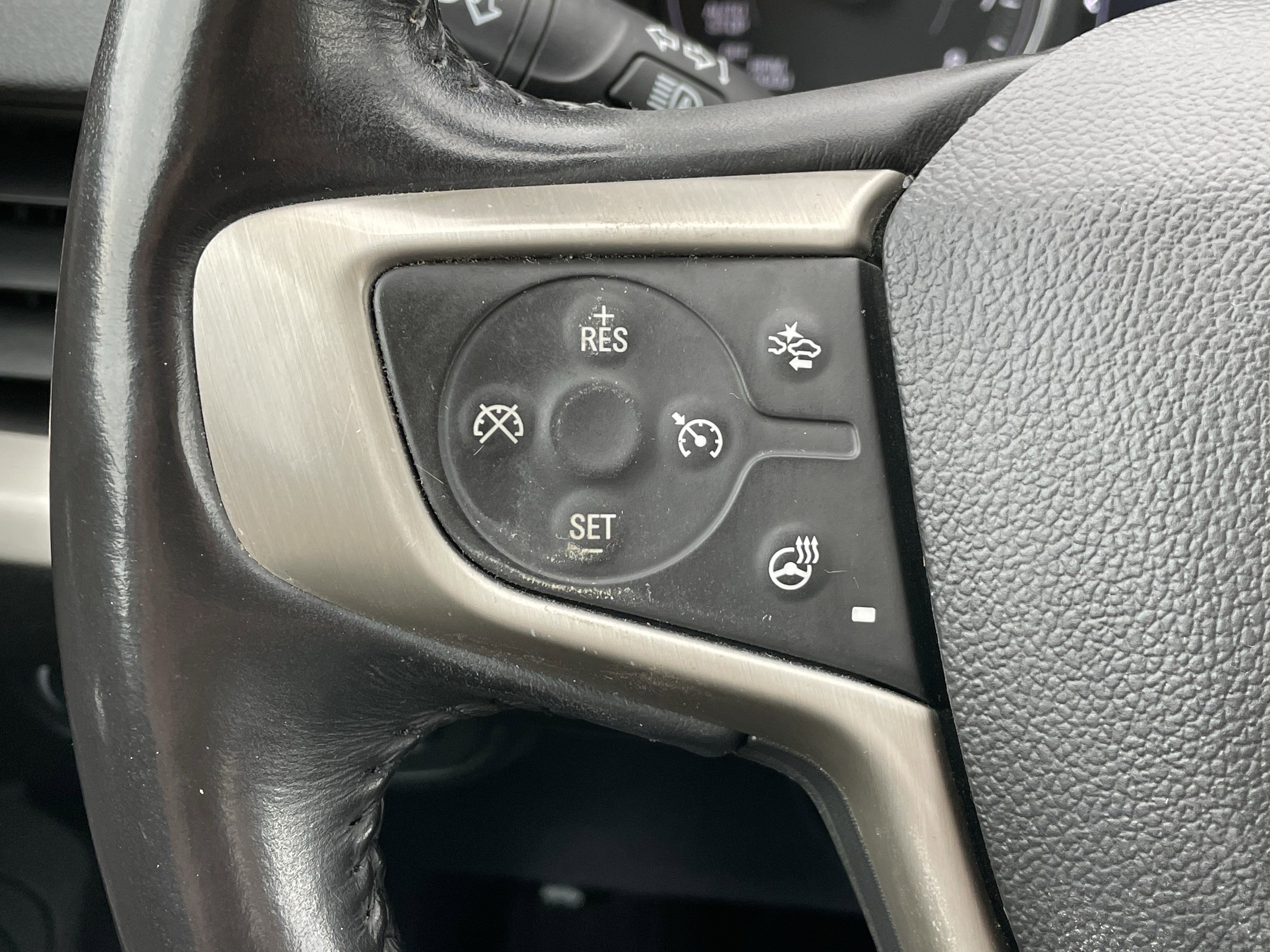 Used 2018 GMC Terrain Denali w/ Advanced Safety Package image 21